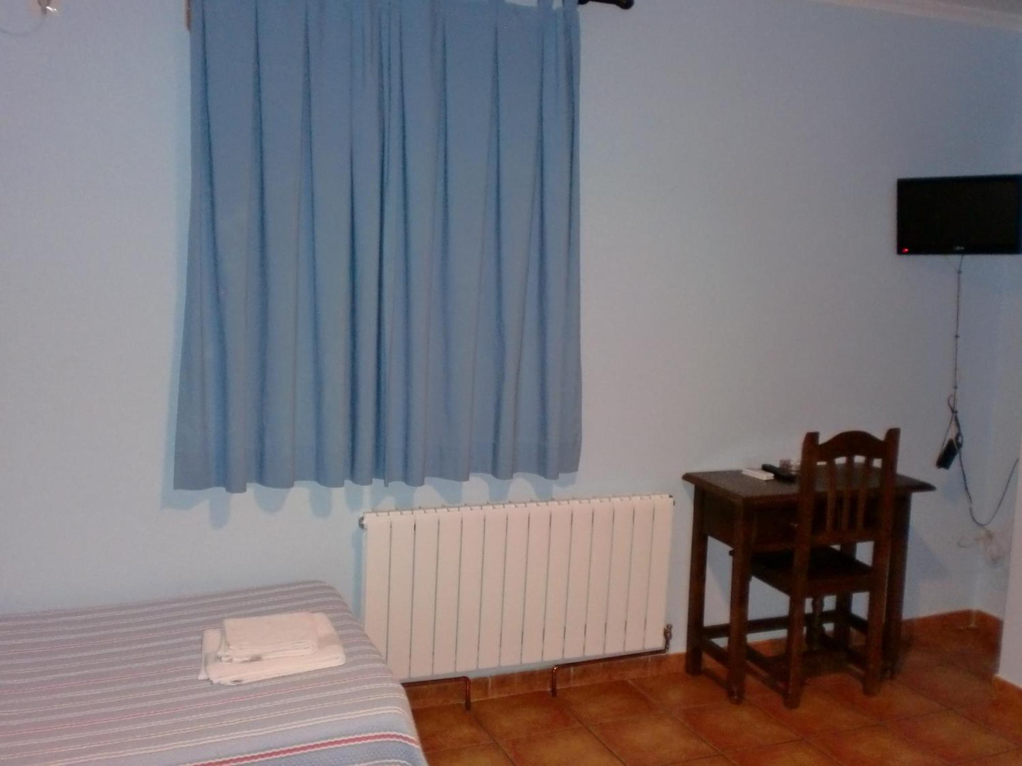 Hostal Las Tres Jotas Alcaracejos Quarto foto