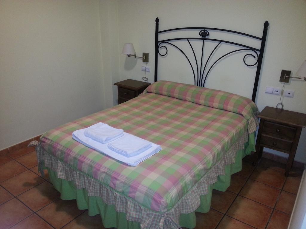 Hostal Las Tres Jotas Alcaracejos Quarto foto