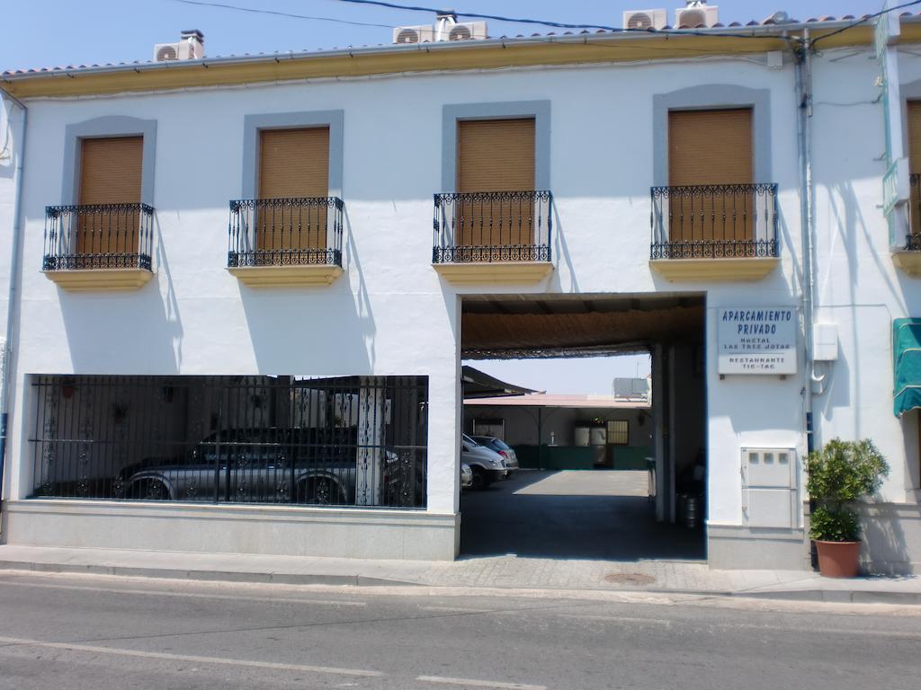 Hostal Las Tres Jotas Alcaracejos Exterior foto