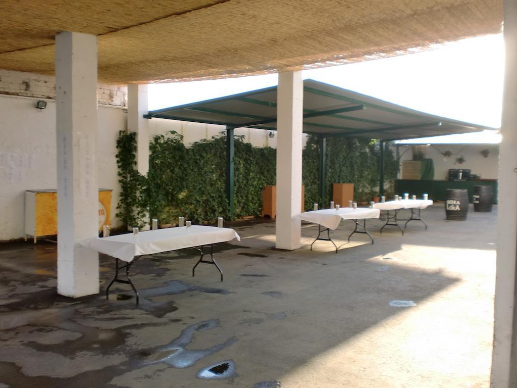 Hostal Las Tres Jotas Alcaracejos Exterior foto